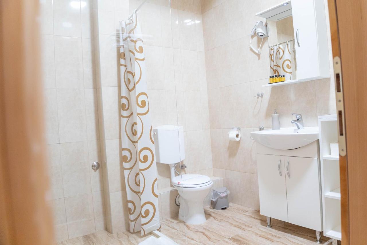 Apartmani I Sobe Centar Бугойно Екстер'єр фото