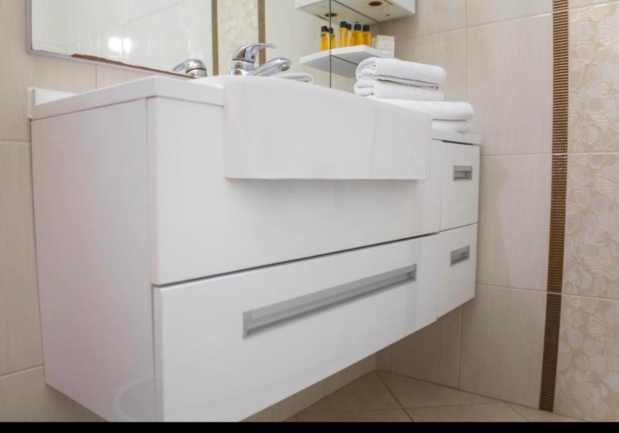 Apartmani I Sobe Centar Бугойно Екстер'єр фото